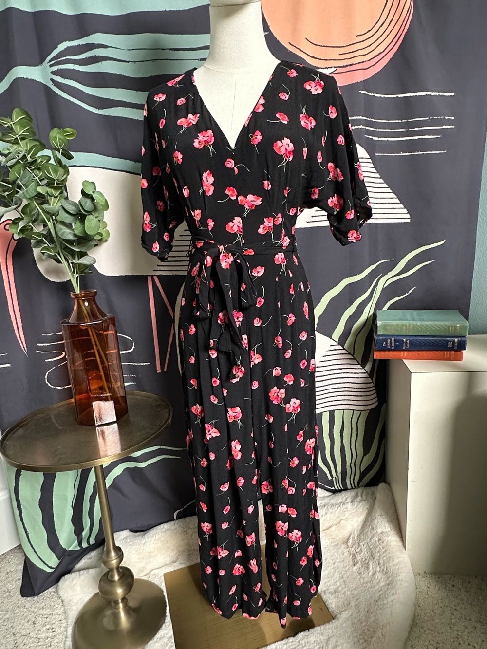 GAP Black Jumpsuit with Pink Floral Print size 0